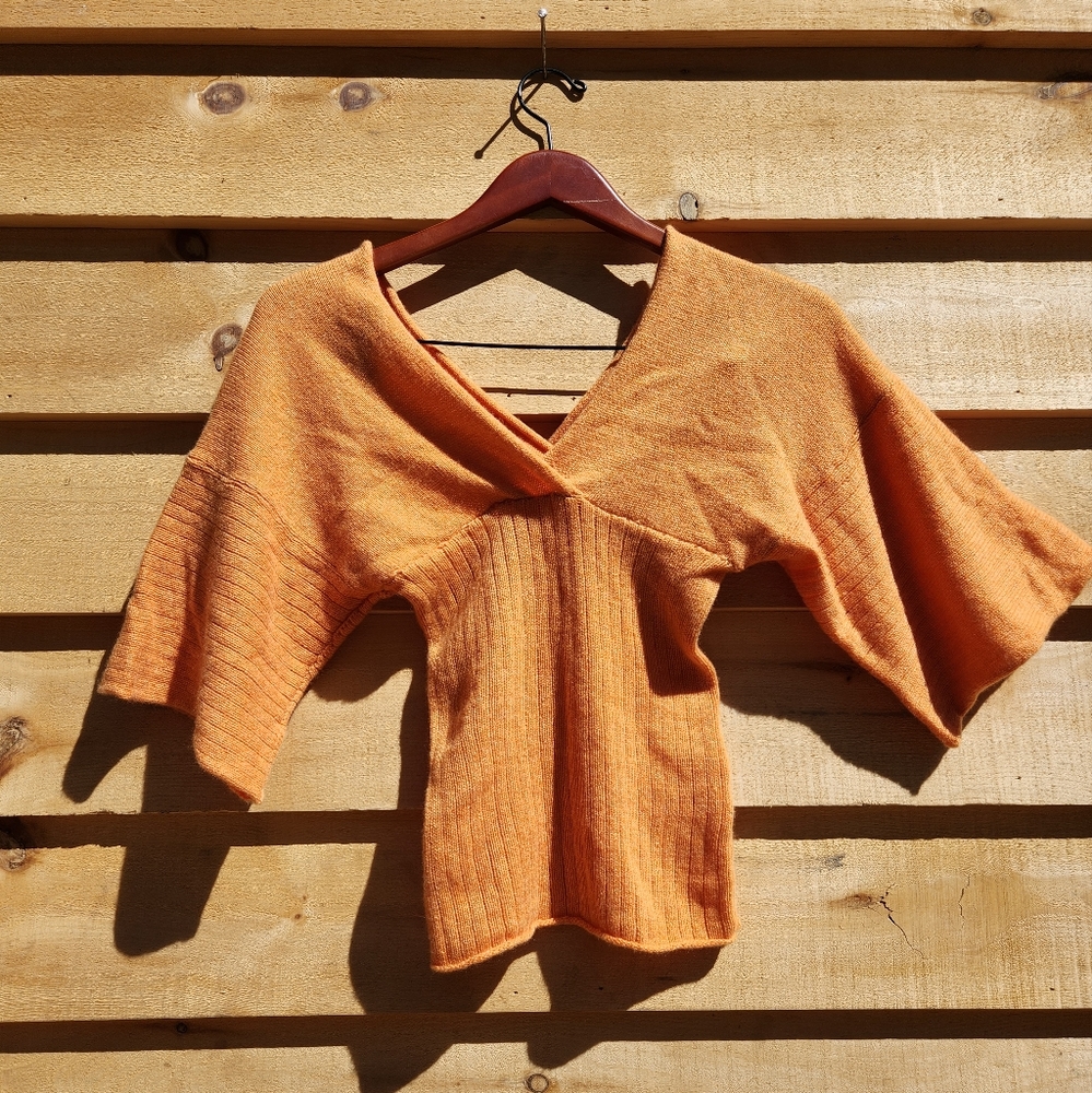 Souchi Handloomed Cashmere Raglan Plunge Top